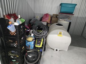 10 x 10 storage unit in Tamarac, FL