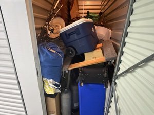 4 x 10 storage unit in Henrico, VA