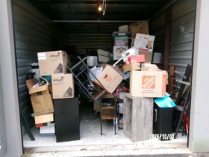 10 x 20 storage unit in Jacksonville, FL