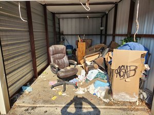 10 x 20 storage unit in Huntsville, AL
