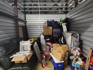 10 x 10 storage unit in Gainesville, GA