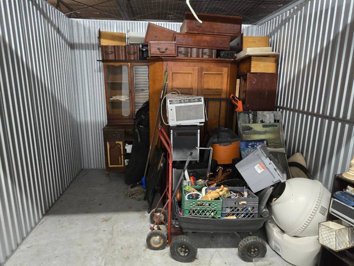 10 x 10 storage unit in San Antonio, TX