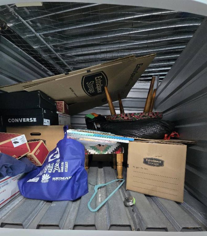5 x 5 storage unit in Honolulu, HI
