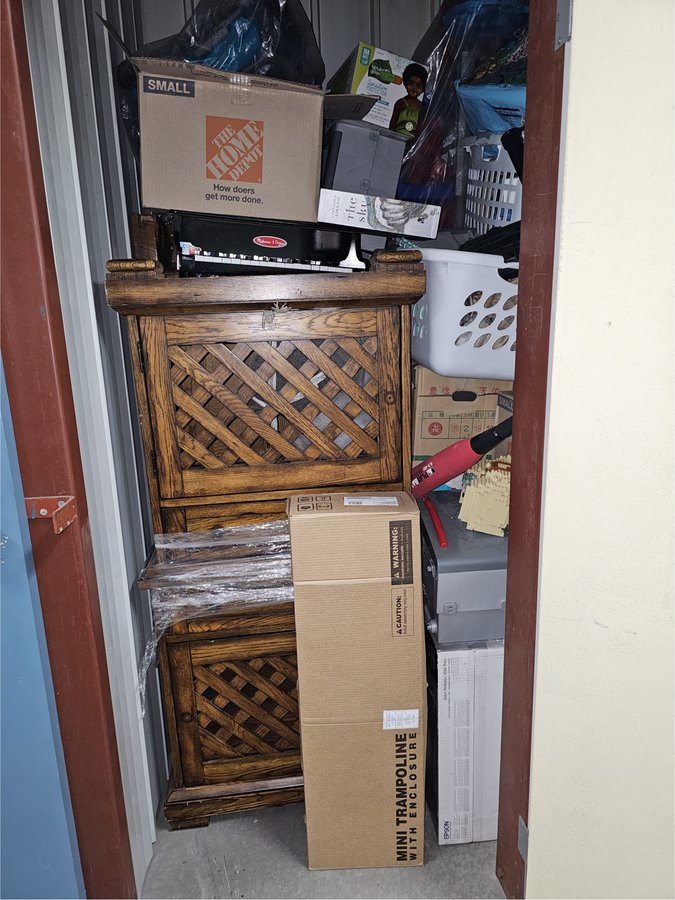 5 x 5 storage unit in Santa Clarita, CA
