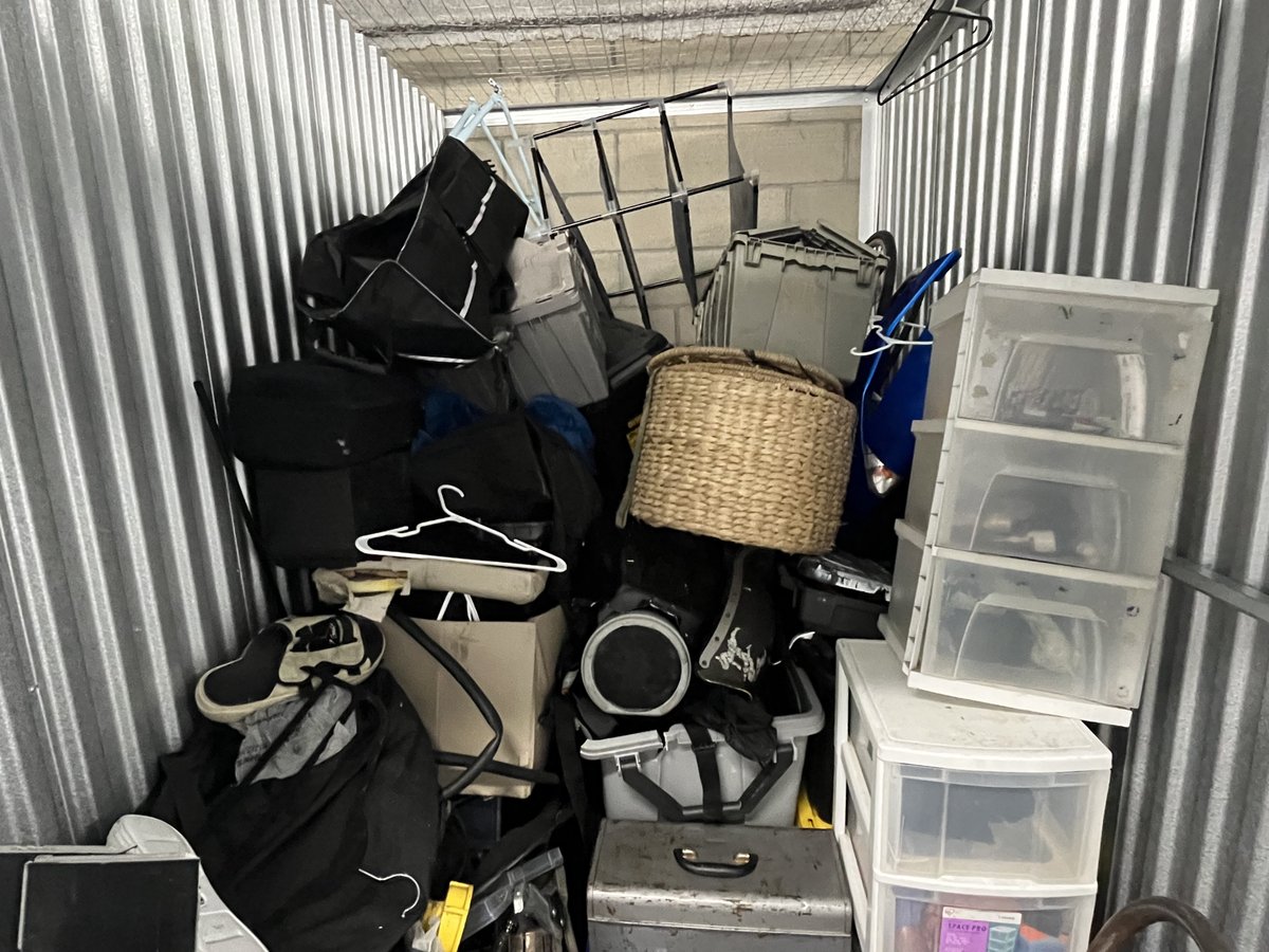 5 x 8 storage unit in Los Angeles, CA