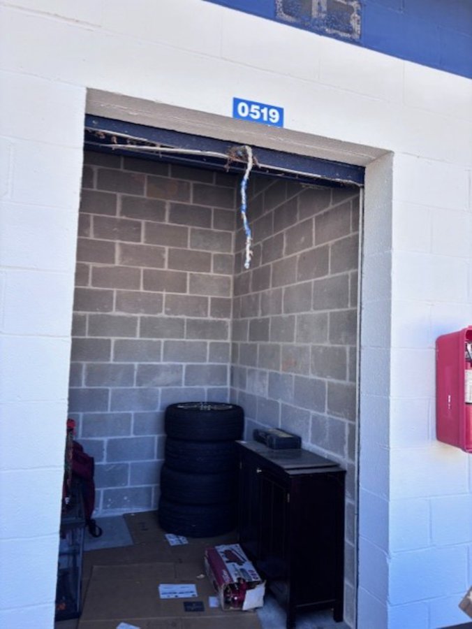 5 x 10 storage unit in Baltimore, MD