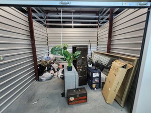 10 x 10 storage unit in Bedford, OH