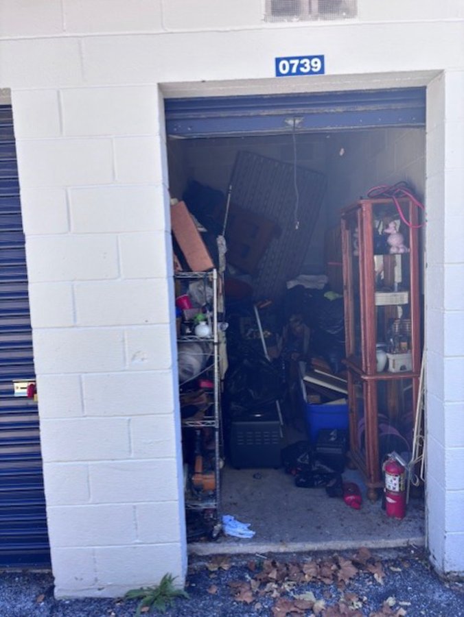 7 x 10 storage unit in Baltimore, MD