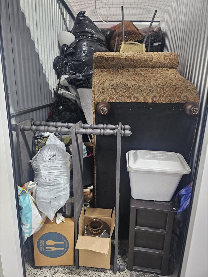 5 x 10 storage unit in Shaker Heights, OH