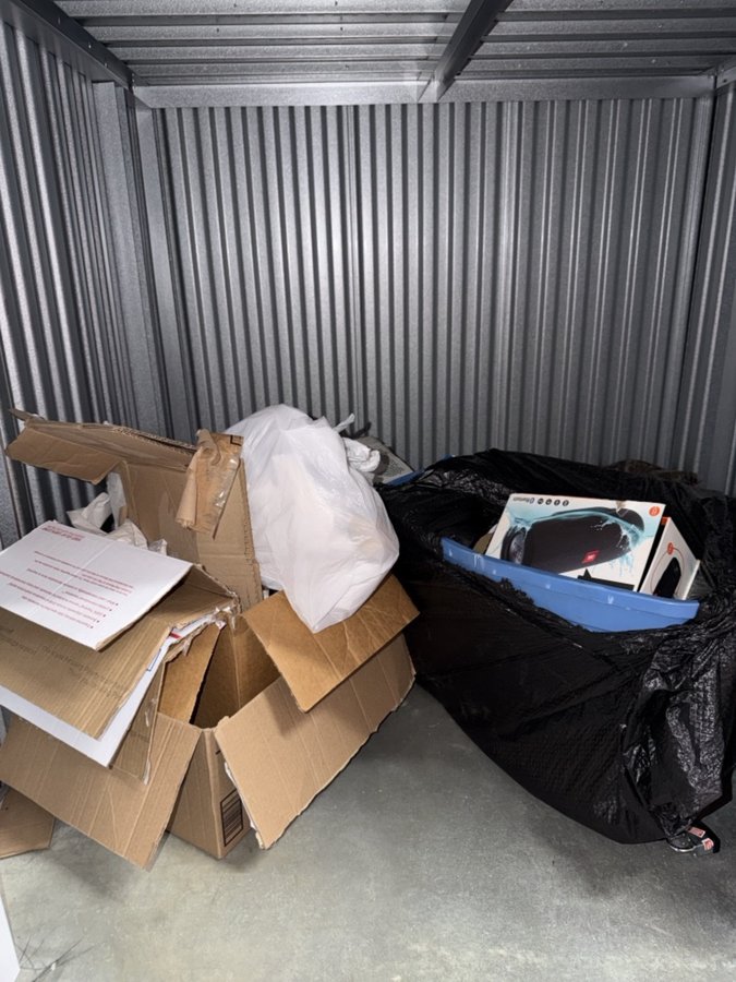5 x 5 storage unit in Woodbridge, VA