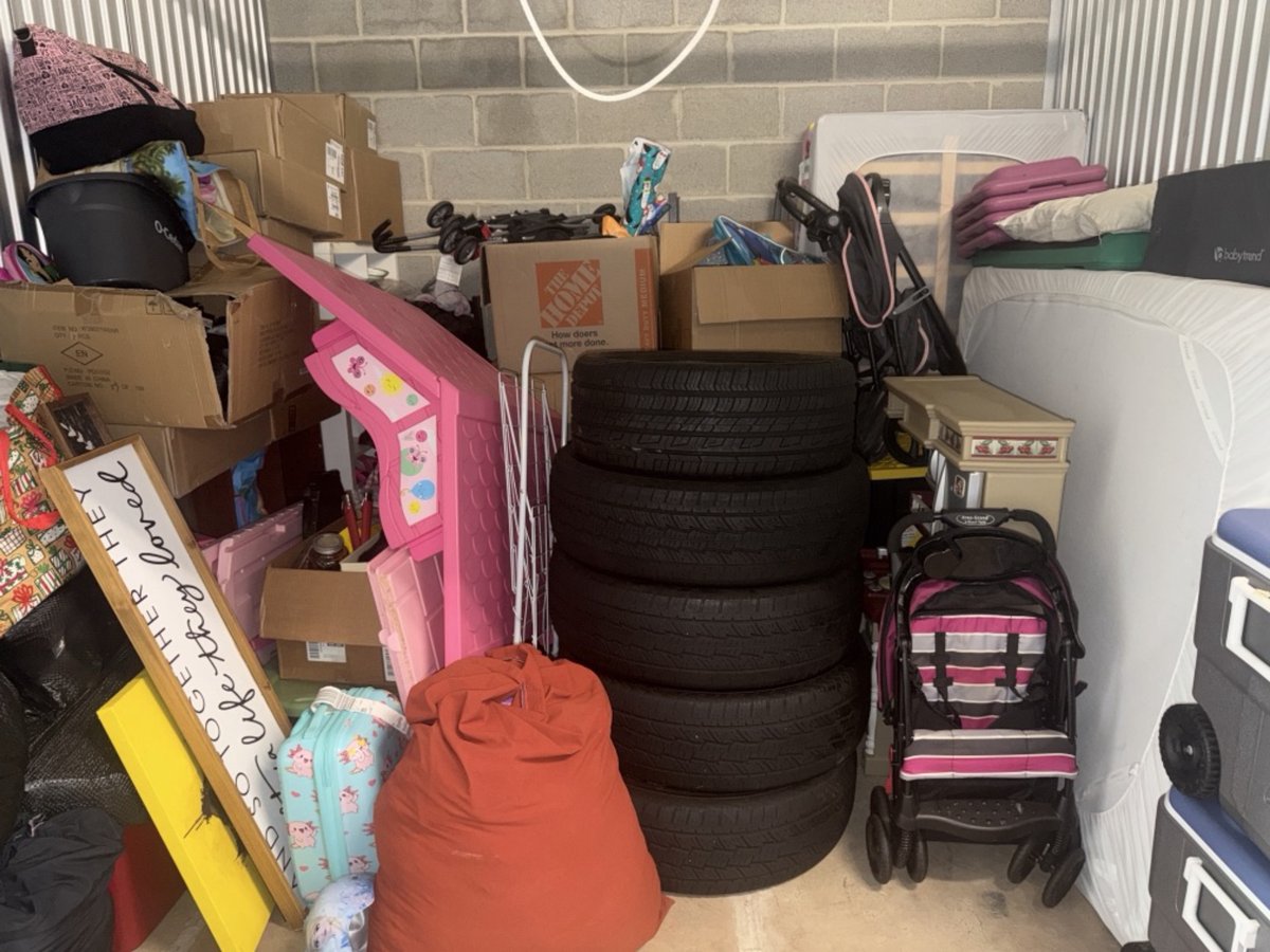 10 x 10 storage unit in Woodbridge, VA