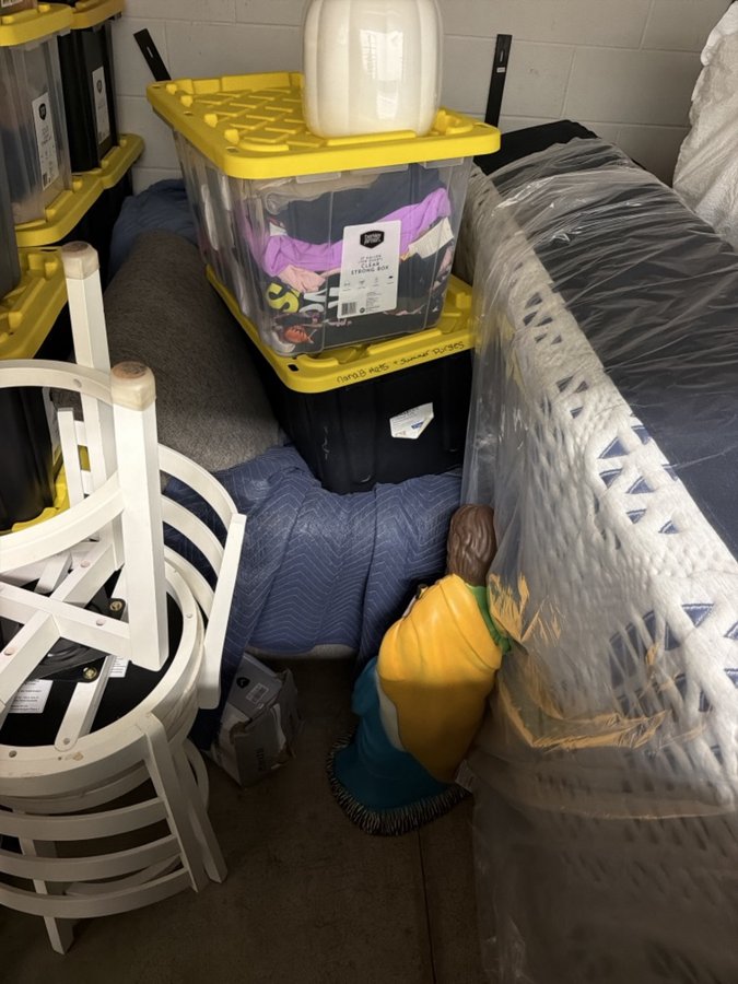 10 x 10 storage unit in Clinton Township, MI