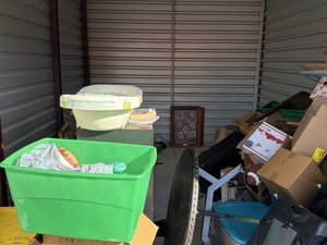 10 x 15 storage unit in Clinton Township, MI
