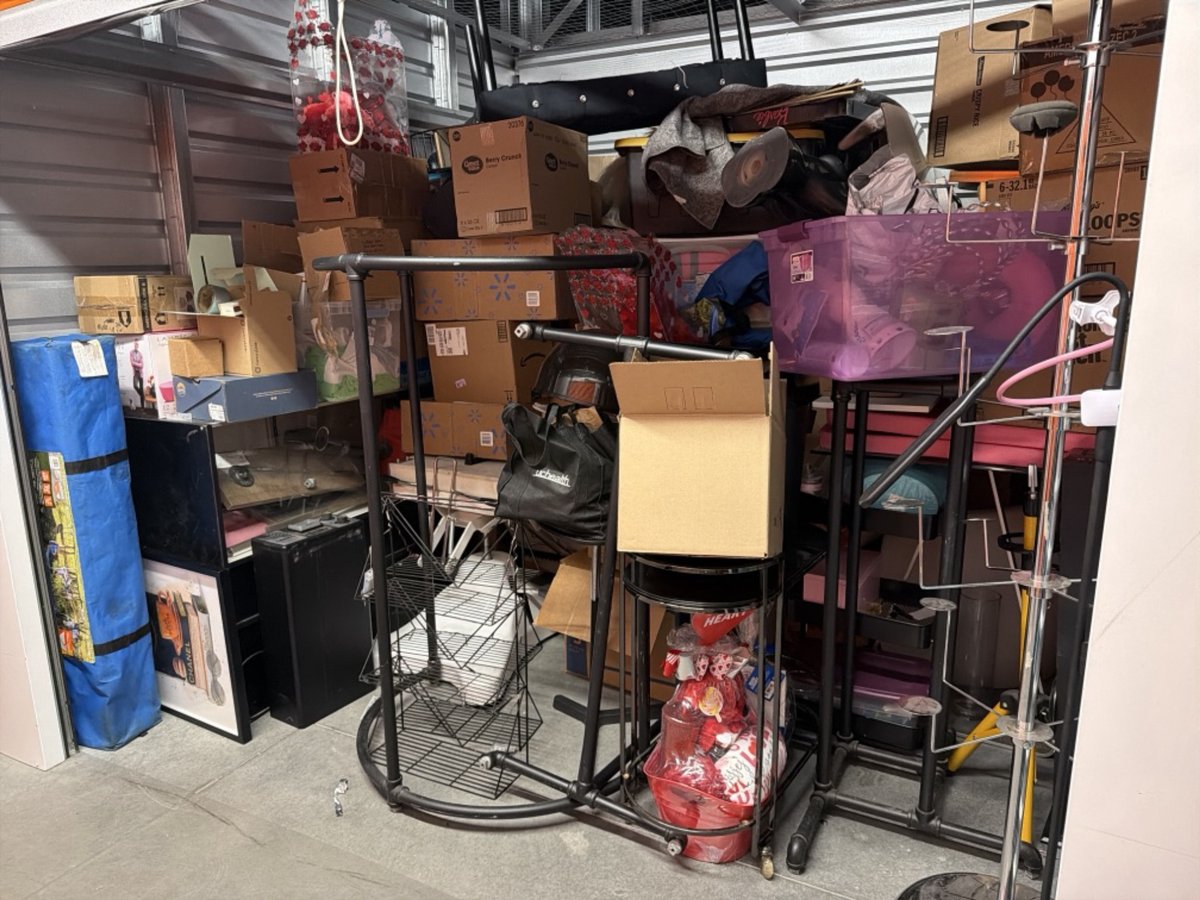 10 x 10 storage unit in Colorado Springs, CO