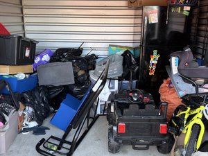 10 x 10 unit in Clinton Township
