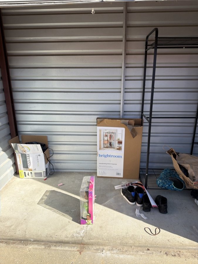 10 x 5 storage unit in Clinton Township, MI