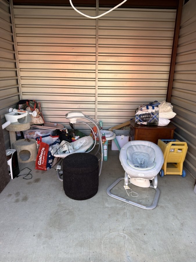 10 x 10 storage unit in Clinton Township, MI