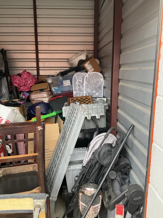 7 x 10 storage unit in Tucson, AZ
