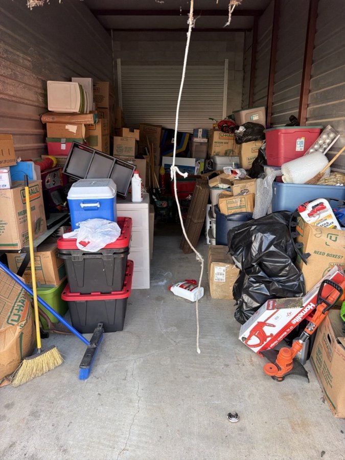 10 x 25 storage unit in Clinton Township, MI