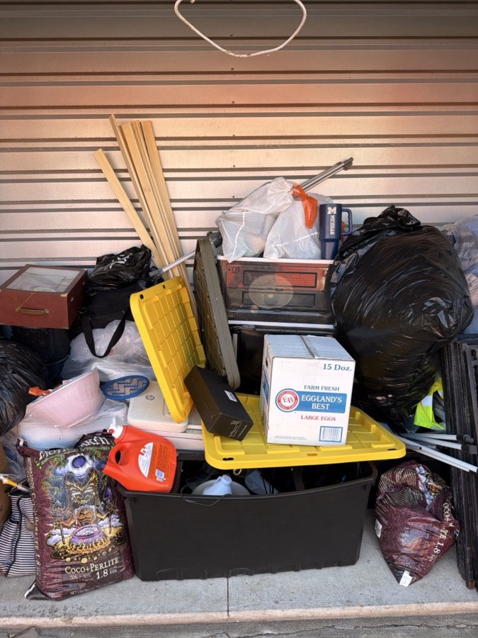 10 x 5 storage unit in Clinton Township, MI