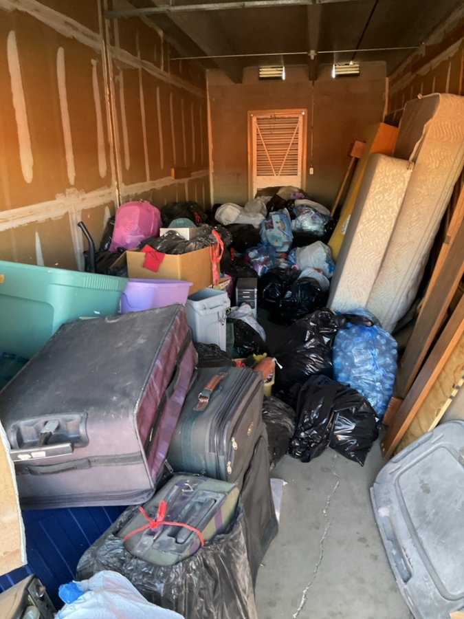 10 x 32 storage unit in Tucson, AZ