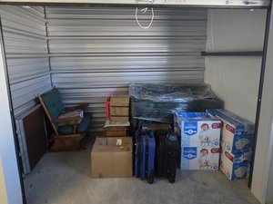 10 x 5 storage unit in Oxford, FL