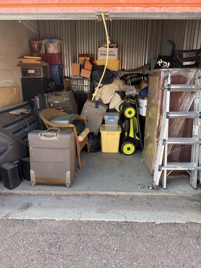 10 x 10 storage unit in Colorado Springs, CO