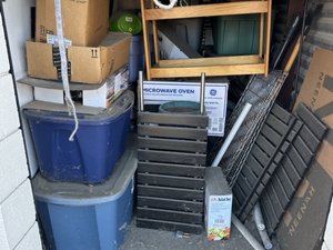 5 x 10 storage unit in Mt Clemens, MI