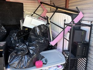 10 x 10 storage unit in Mt Clemens, MI
