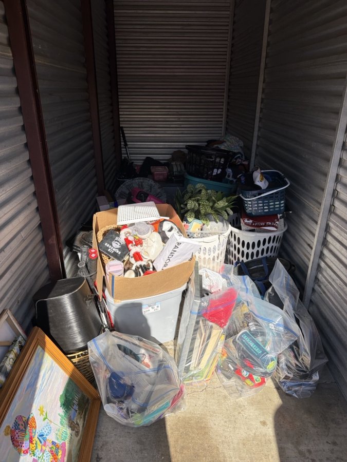 5 x 15 storage unit in Mt Clemens, MI