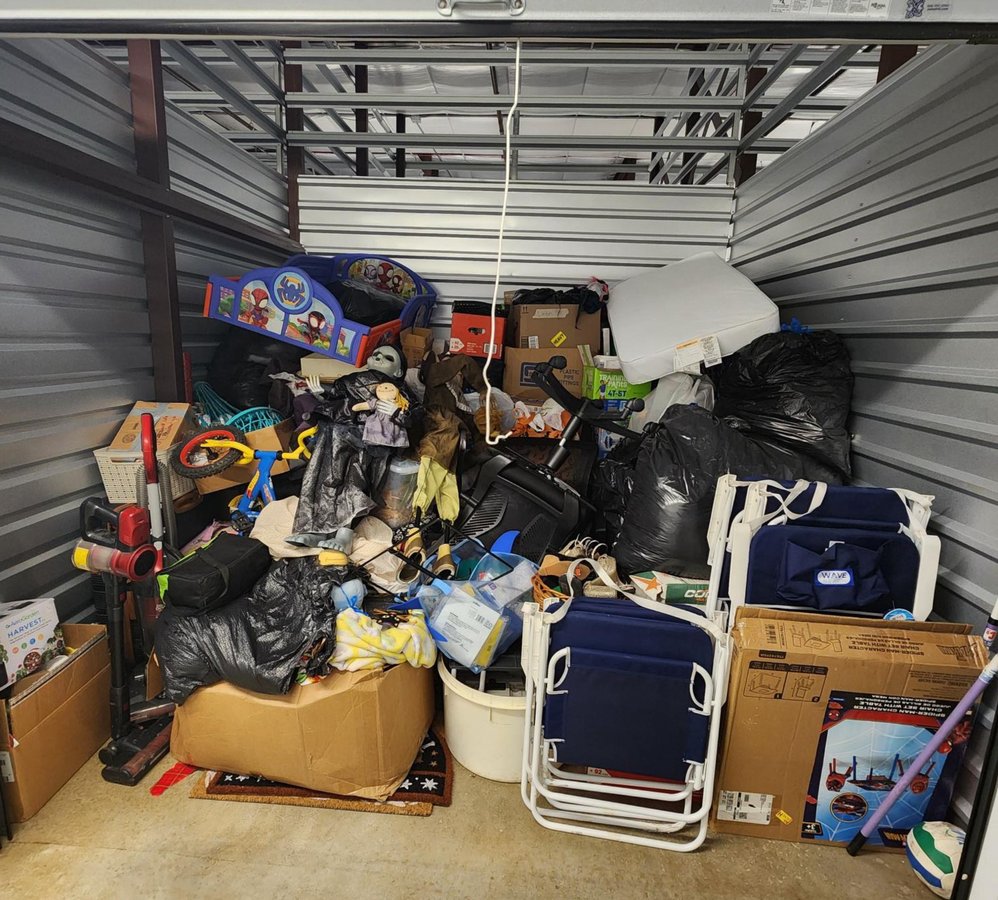 10 x 10 storage unit in Gainesville, GA