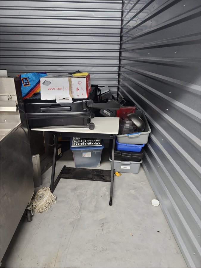 10 x 15 storage unit in Charlotte, NC