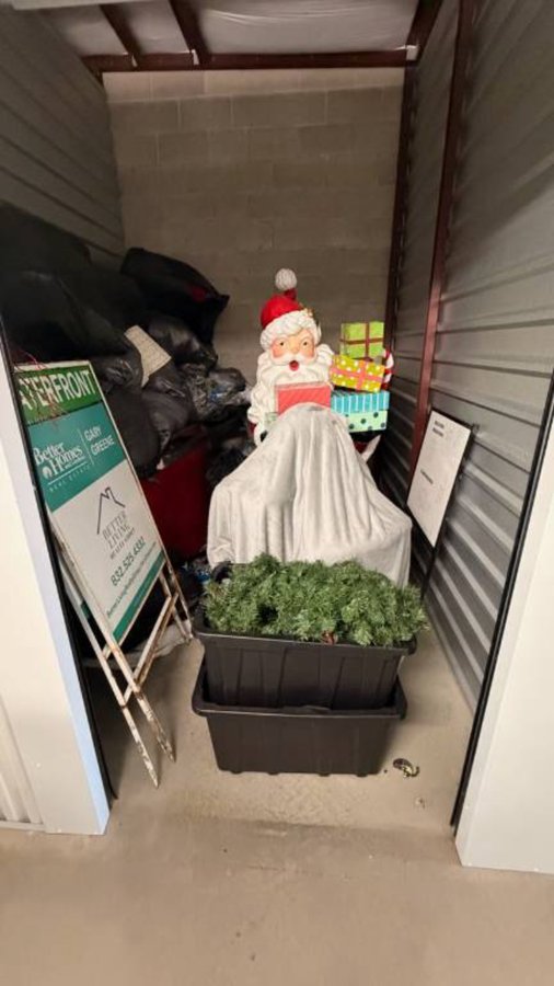 7 x 10 storage unit in The Woodlands, TX