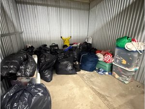 10 x 10 storage unit in Staten Island, NY