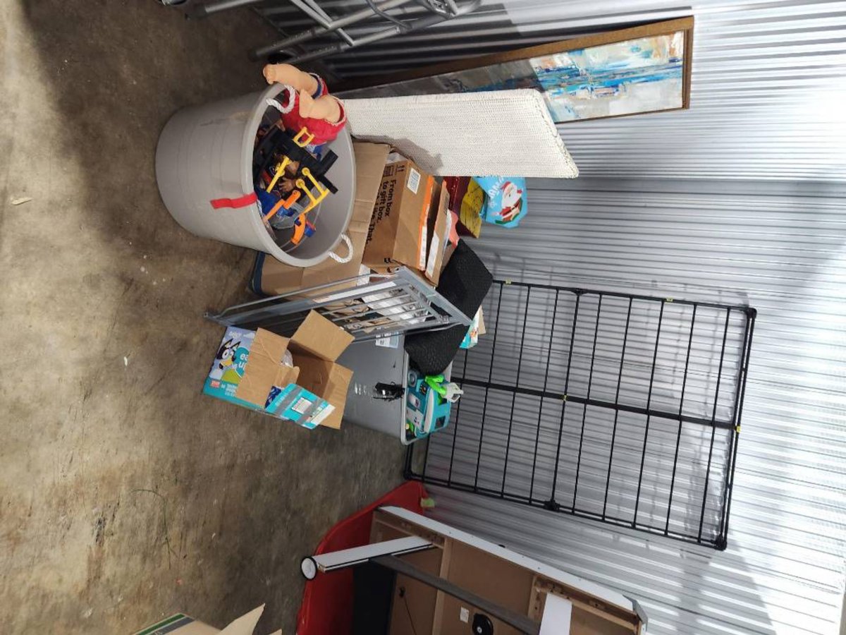 10 x 10 storage unit in Beaumont, TX