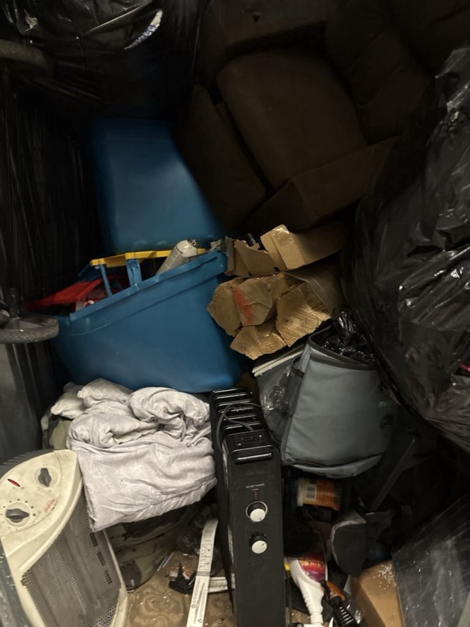 4 x 8 storage unit in Chicago, IL