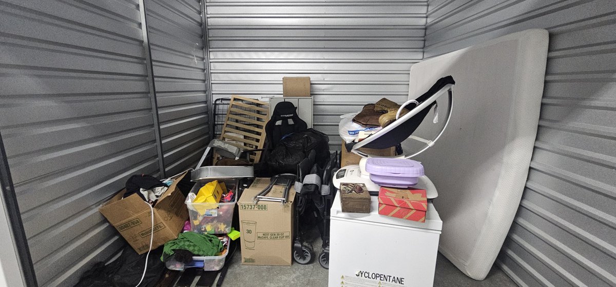 10 x 10 storage unit in Cleveland, TN