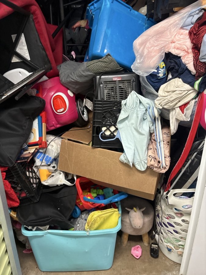 10 x 10 storage unit in Chicago, IL