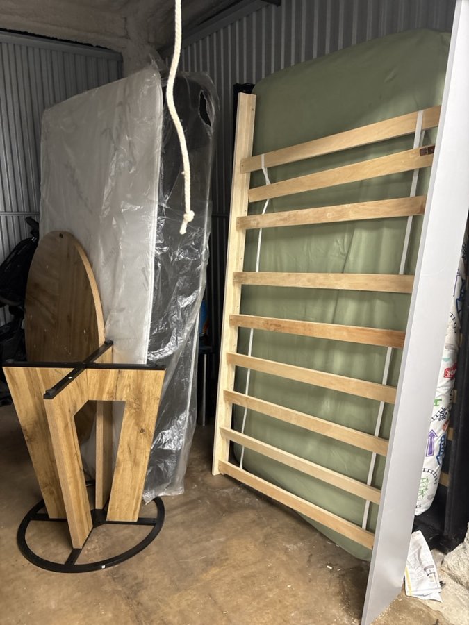 10 x 10 storage unit in Chicago, IL
