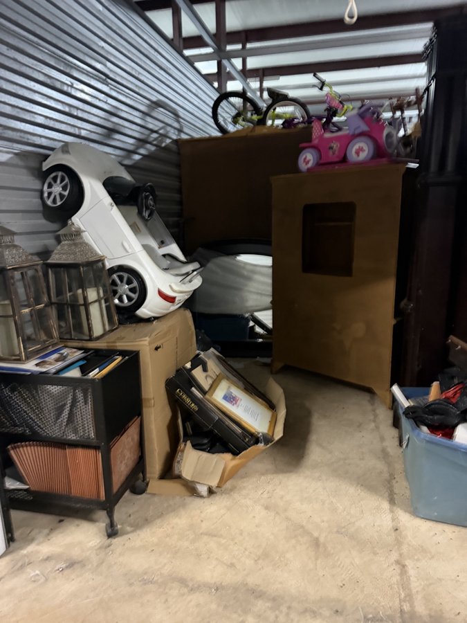 10 x 25 storage unit in Chalmette, LA