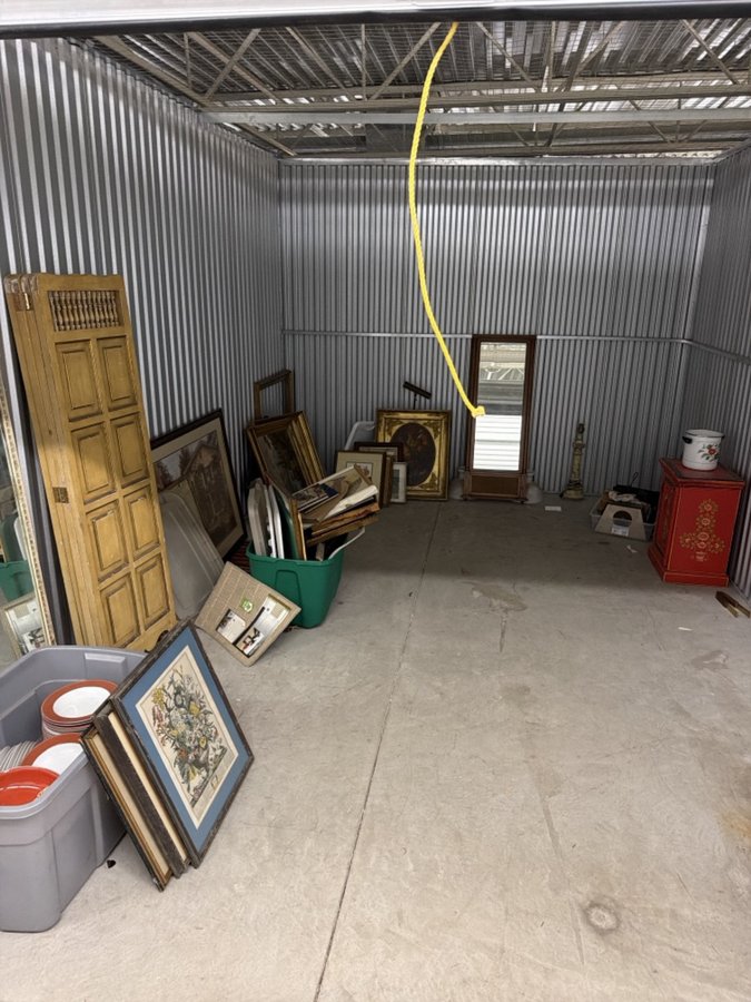 10 x 15 storage unit in Saint Clair Shores, MI