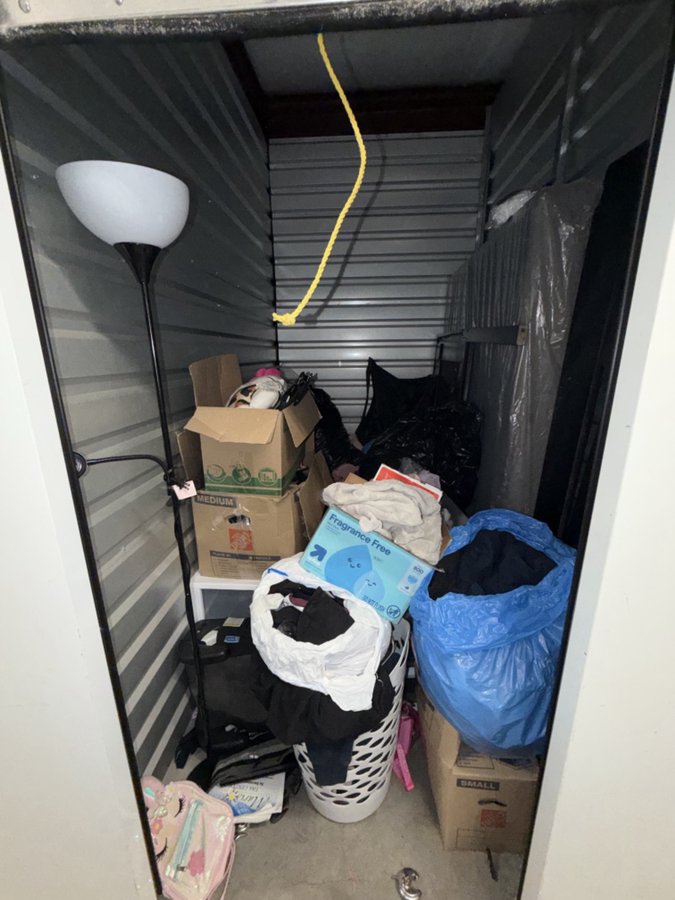 5 x 8 storage unit in Oxnard, CA