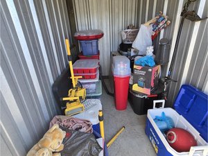 5 x 10 storage unit in Concord, NC