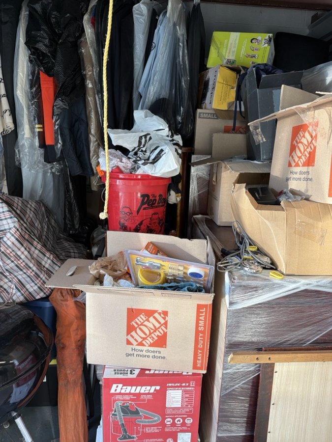 10 x 8 storage unit in Saint Clair Shores, MI