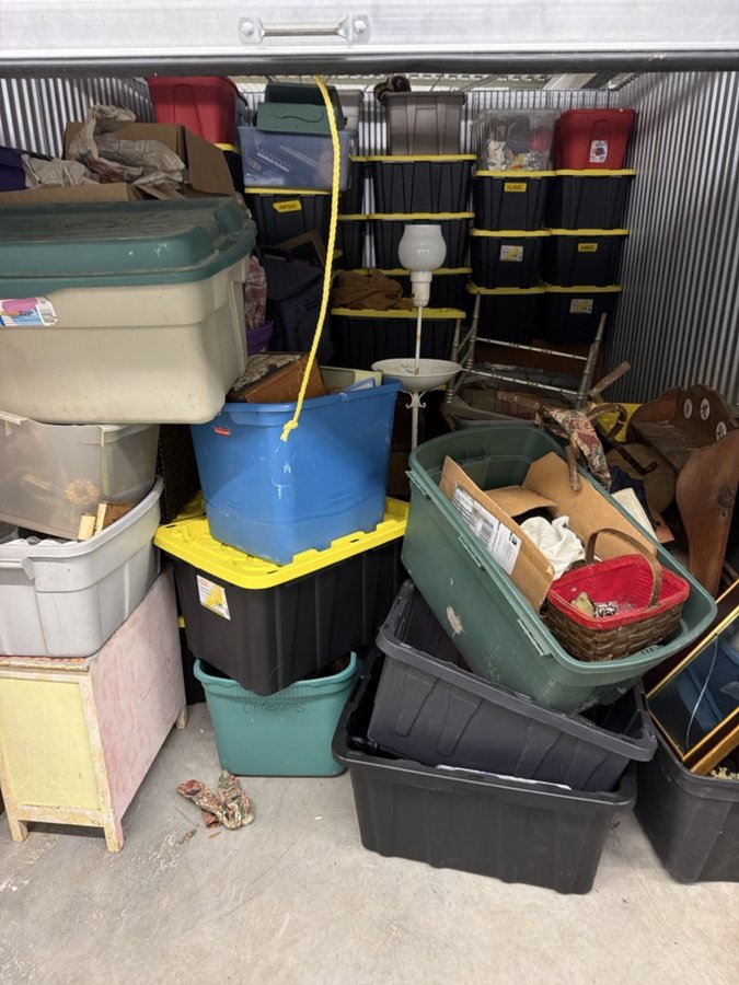 10 x 15 storage unit in Saint Clair Shores, MI