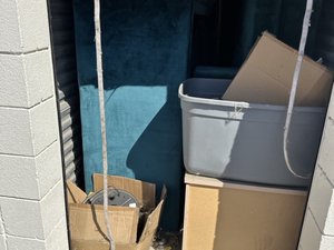 5 x 10 storage unit in Mt Clemens, MI