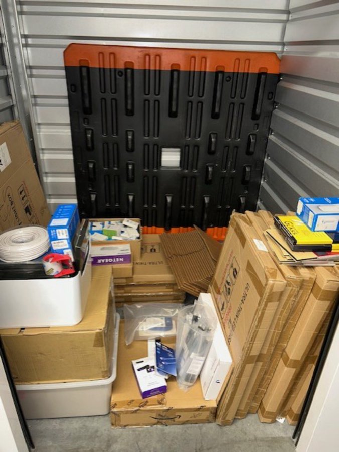 5 x 5 storage unit in Daly City, CA