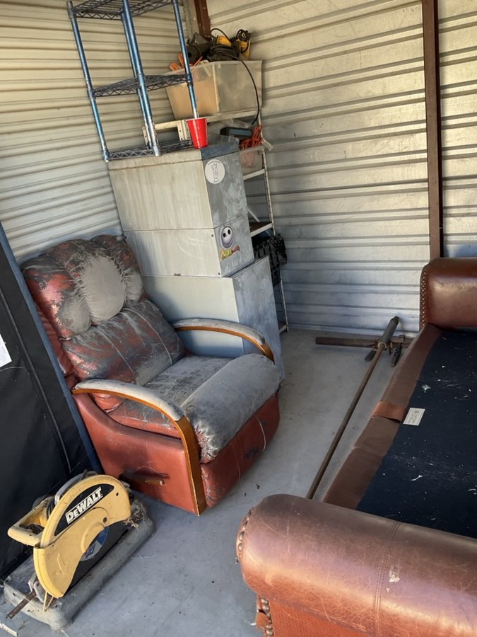 10 x 10 storage unit in Tucson, AZ