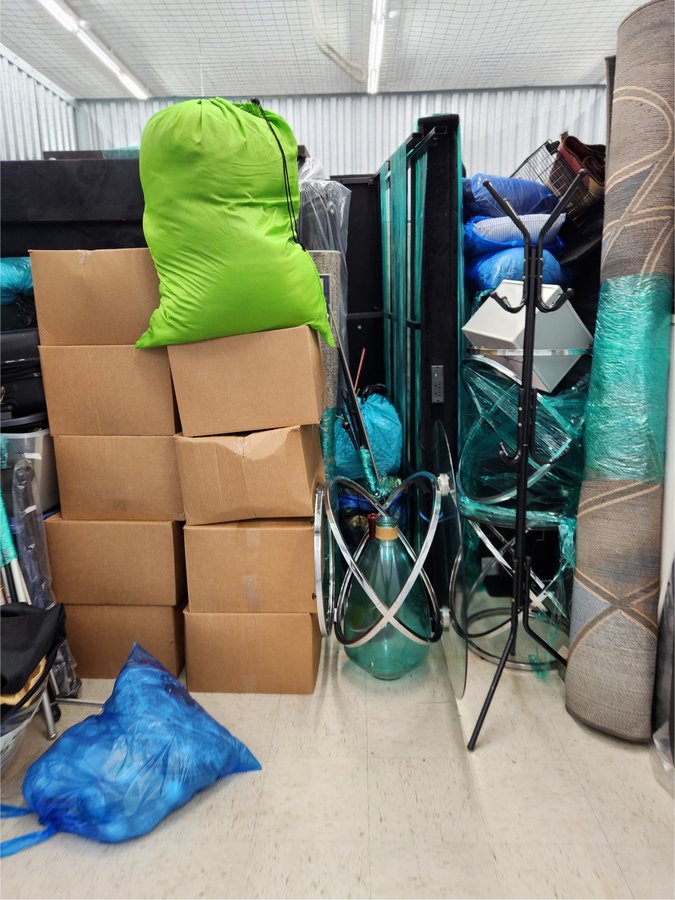 10 x 10 storage unit in Niagara Falls, NY