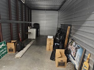 10 x 20 storage unit in Cleveland, TN